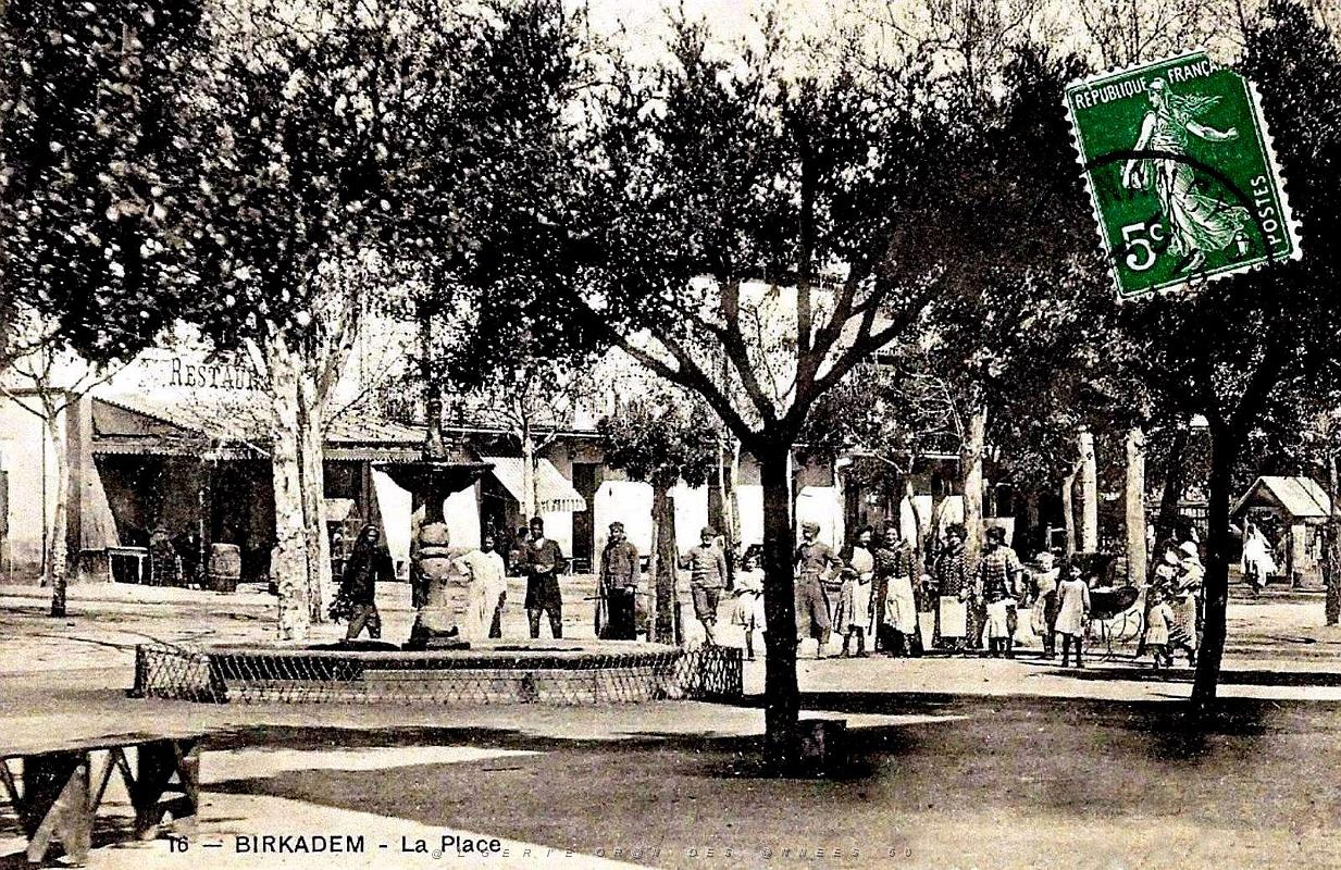 819- Birkadem - La Place.jpg